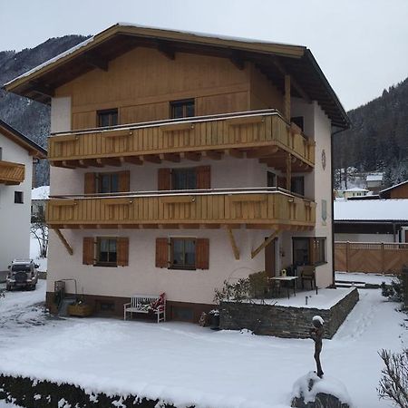 Haus-Nummer 355 Bei Renate & Roland Pfunds Zewnętrze zdjęcie