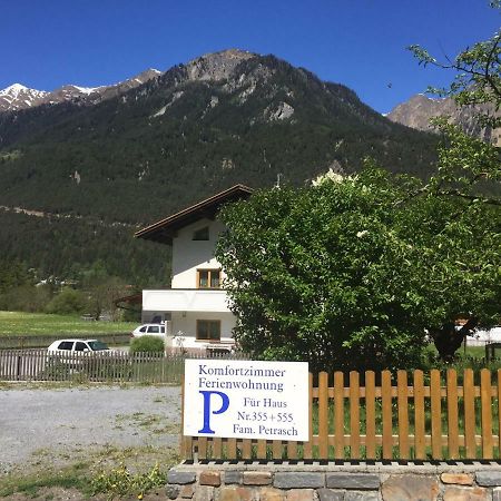 Haus-Nummer 355 Bei Renate & Roland Pfunds Zewnętrze zdjęcie