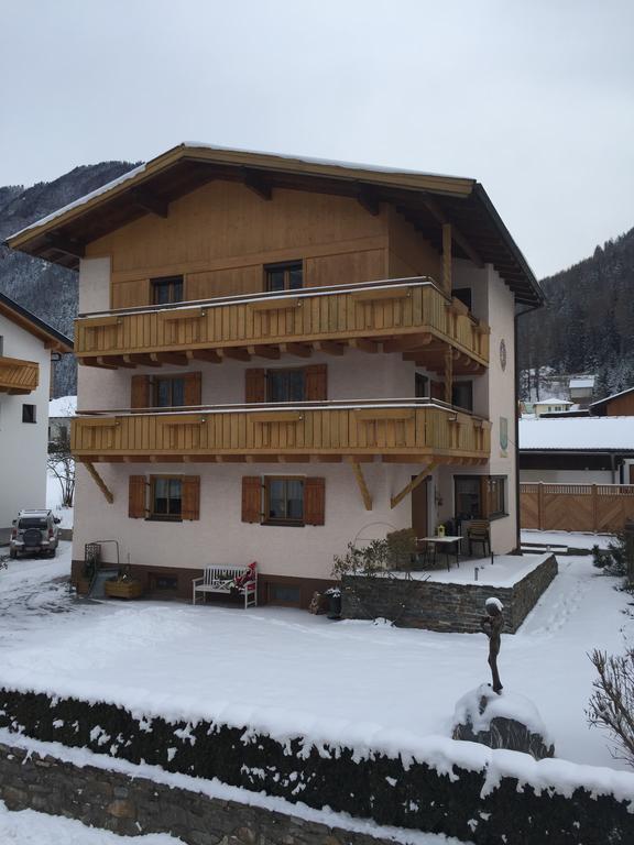 Haus-Nummer 355 Bei Renate & Roland Pfunds Zewnętrze zdjęcie