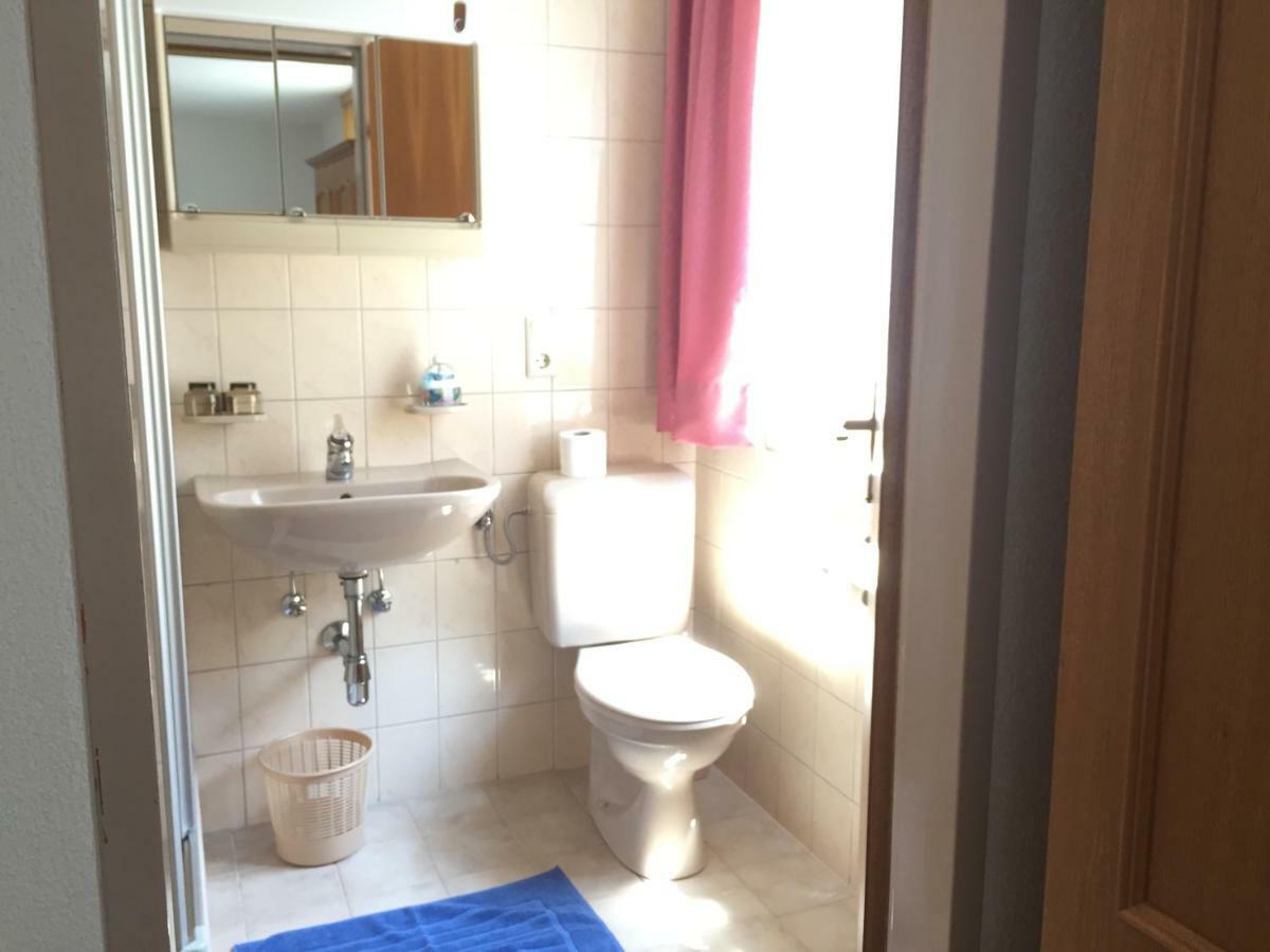 Haus-Nummer 355 Bei Renate & Roland Pfunds Zewnętrze zdjęcie